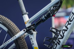 Al detalle la Pinarello Dogma XC con la que Pauline Ferrand-Prevot ha ganado la Copa del Mundo XCO de Nove Mesto