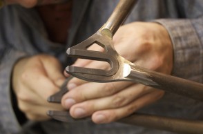 Carbono VS Artsenal de acero ¿qué bici es mejor para competir en carretera?