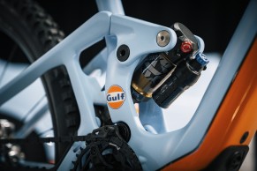 Mondraker NEAT Unlimited Gulf Edition : une œuvre d'art exclusive avec certificat d'authenticité