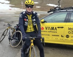 Van Aert rejoint l'entraînement de Vingegaard avant de décider de l'équipe pour le Tour