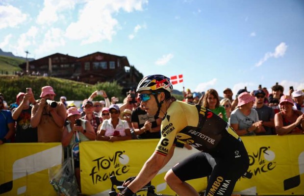 Van Aert se junta ao treinamento de Vingegaard antes de decidir a equipe para o Tour