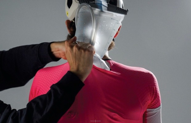 Forget about backpacks, brands are opting to carry hydration inside the jersey