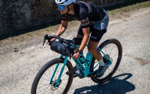 Nueva gravel Bianchi Arcadex con almacenamiento interno
