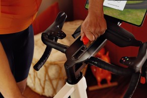 Zwift Ride, a new smart stationary bike always ready for training