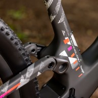 New SCOTT SPARK RC x FLIGHT ATTENDANT: they debut with a new frame, electronic suspensions and are not the most expensive in the catalog