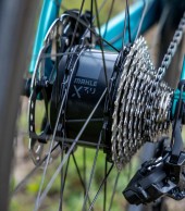 Le nouveau Bianchi e-Oltre prétend être un véritable vélo de route