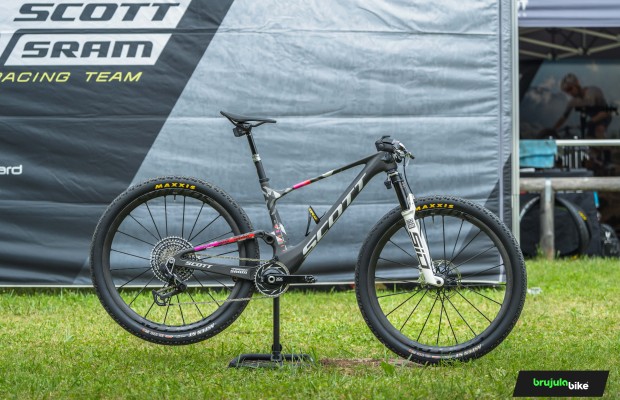 A closer look at the SCOTT Spark with which Nino Schurter won the XCO World Cup in Val di Sole