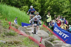 Ferrand-Prevot faz uma exibição solo para vencer a Copa do Mundo XCO de Val di Sole 2024