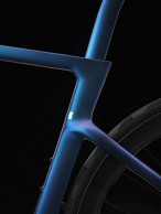 Le nouveau Pinarello Dogma F est plus léger et aérodynamique