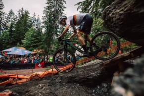 2 plates and 16 screws to fix the jaw fracture that Maximilian Brandl suffered in Crans Montana