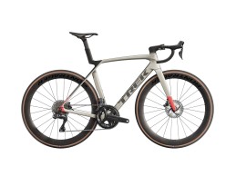Trek Madone Gen 8: As fast as a Madone, as light as an Émonda