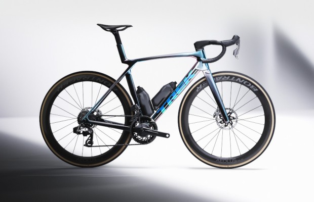 Trek Madone Gen 8: Tão rápida quanto uma Madone, tão leve quanto