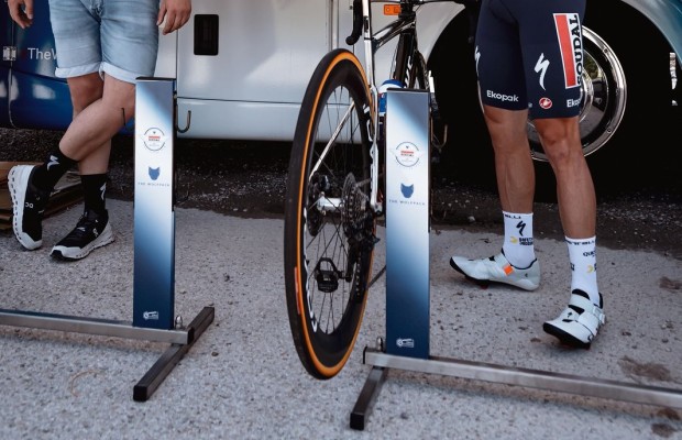 Unreleased S-Works cycling shoes worn by Evenepoel have been leaked