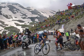 Amazing performance by Tadej Pogacar in the Alps. The Slovenian regains the lead