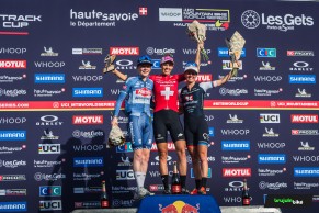 Keller beats Pieterse and wins the XCC World Cup in Les Gets