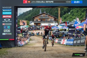 Alan Hatherly firma el doblete y gana también la Copa del Mundo XCO de Les Gets