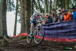 Puck Pieterse rides the perfect race to win the XCO World Cup in Les Gets