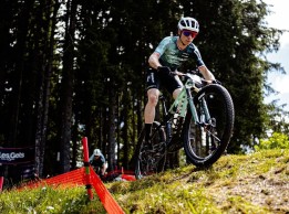 Maxime Marotte se despede de sua torcida com a última corrida na França