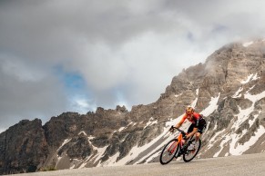Comprar superciclistas tornou-se quase impossível e as equipes estão mudando de estratégia