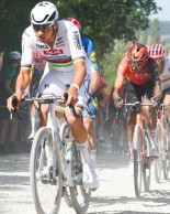 Van der Poel debuts a new Canyon Aeroad at the Tour