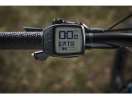 Trek Powerfly 2019: nueva geometría, batería integrada y llega el carbono