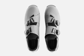 Canyon Tempr CFR para estrada e off-road: alto desempenho para os primeiros tênis da marca