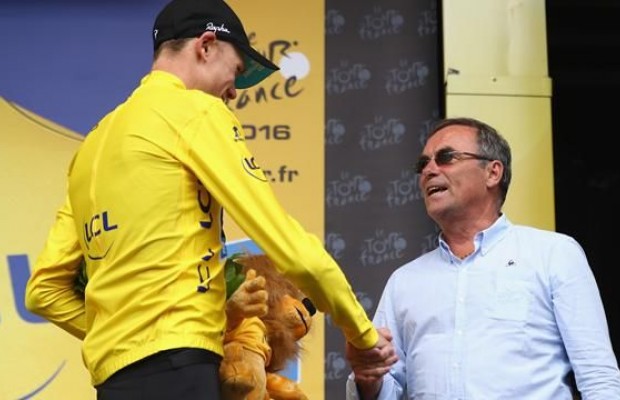 Hinault pide a los ciclistas que impidan competir a Froome en el Tour