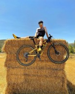 Calor y pulsaciones altas, así ha sido la etapa 1 de Colina Triste para Zugasti y Oliver Avilés