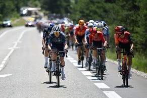 Victor Campenaerts culmina con victoria una etapa sólo para gente selecta