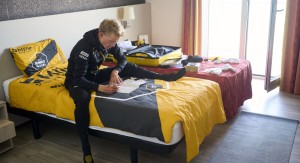 How much and how do cyclists sleep in the Tour de France?