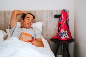 How much and how do cyclists sleep in the Tour de France?