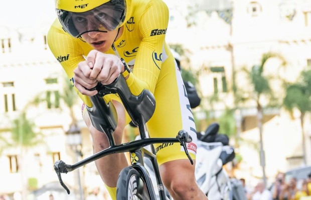 Tadej Pogacar signe la meilleure fin de fête avec la victoire dans le dernier contre-la-montre