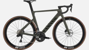 Nueva Canyon Aeroad 2025: una bici a prueba de Van der Poel