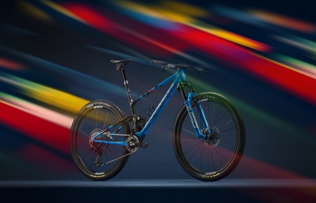 The Olympic Mondraker bikes of Bec Henderson and Ondřej Cink