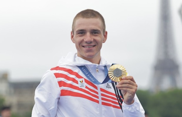 Remco Evenepoel médaille d'or dans le contre-la-montre des Jeux olympiques de Paris 2024