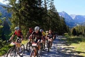 Swiss Epic 2020: Nino Schurter and Lars Forster win stage 4 with authority