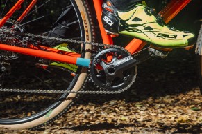 zapatillas-ciclismo-estrechas/