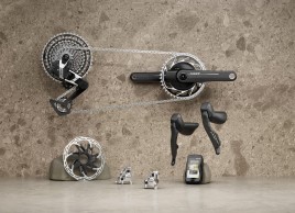 The first 1x13 group from SRAM: this is the RED XPLR AXS for gravel