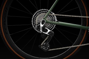 S-Works Crux 2025: the most radical and lightweight gravel bike is renewed and debuts the SRAM Red XPLR 13-speed