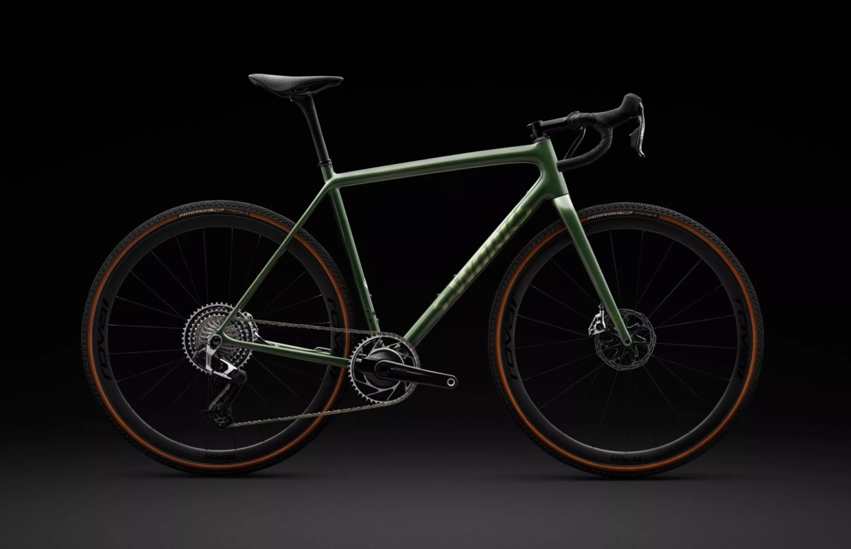 S-Works Crux 2025: la gravel más radical y ligera se renueva y