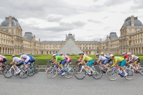 Exhibición y gloria olímpica para Remco Evenepoel que certifica su doblete en crono y ruta