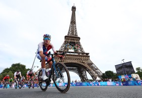 Exhibición y gloria olímpica para Remco Evenepoel que certifica su doblete en crono y ruta