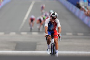 Exhibición y gloria olímpica para Remco Evenepoel que certifica su doblete en crono y ruta