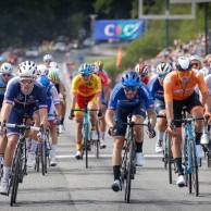 Giacomo Nizzolo gana, pero Mathieu Van der Poel sorprende en el Campeonato de Europa 2020