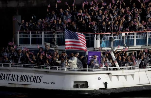 Les athlètes dopés ont continué à concourir et à travailler comme informateurs