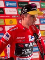 Wout van Aert, second behind Kaden Groves, new leader of La Vuelta 2024