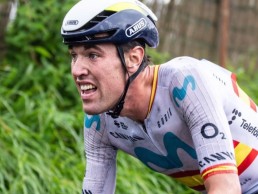 Will Juan Ayuso sign with Movistar?