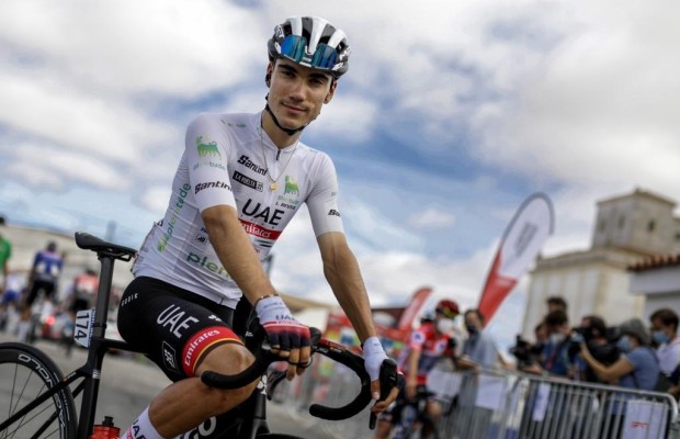 Juan Ayuso assinará contrato com a Movistar?