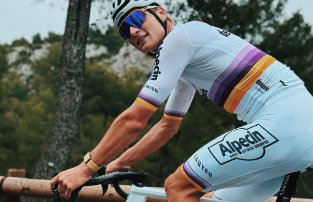 Van der Poel presents his road calendar for September, will he return to cyclocross?