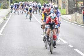Eddie Dunbar takes a stage that once again leaves battle among the favorites in La Vuelta 2024